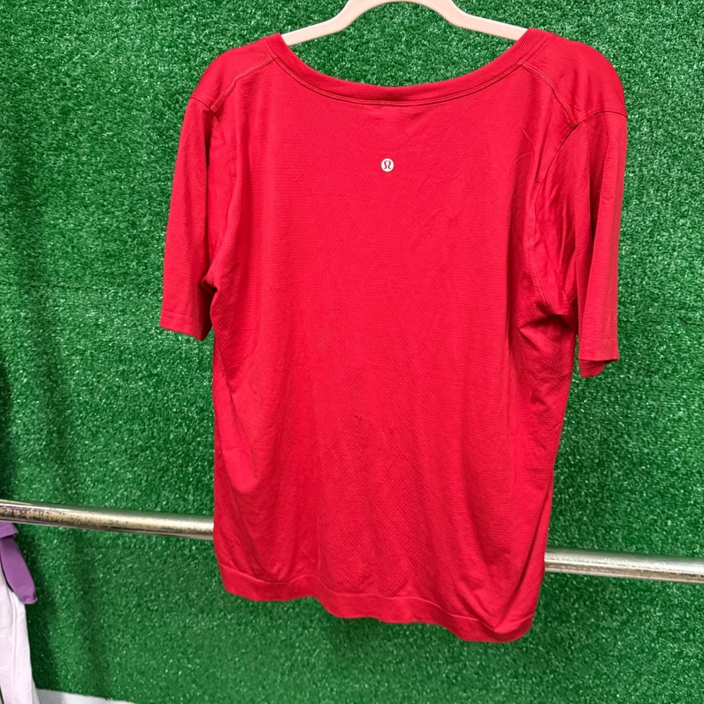 lululemon relaxed swiftly tech dark red short sleeve - Picture 4 of 5